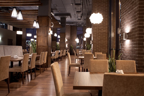 Кафе пятница. Зал Free Flow: завтраки, обеды. Зал A La Carte с авторским меню.